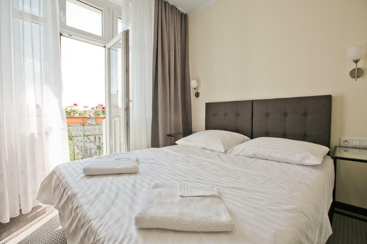 R&B Apartments Posen Exterior foto