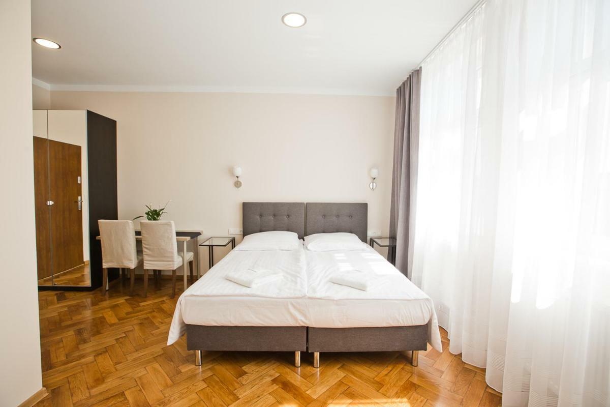 R&B Apartments Posen Exterior foto